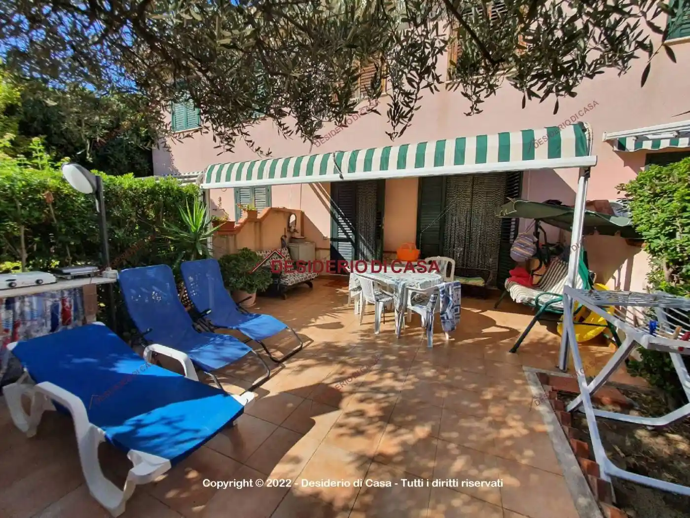 Villetta a schiera in affitto a Campofelice di Roccella