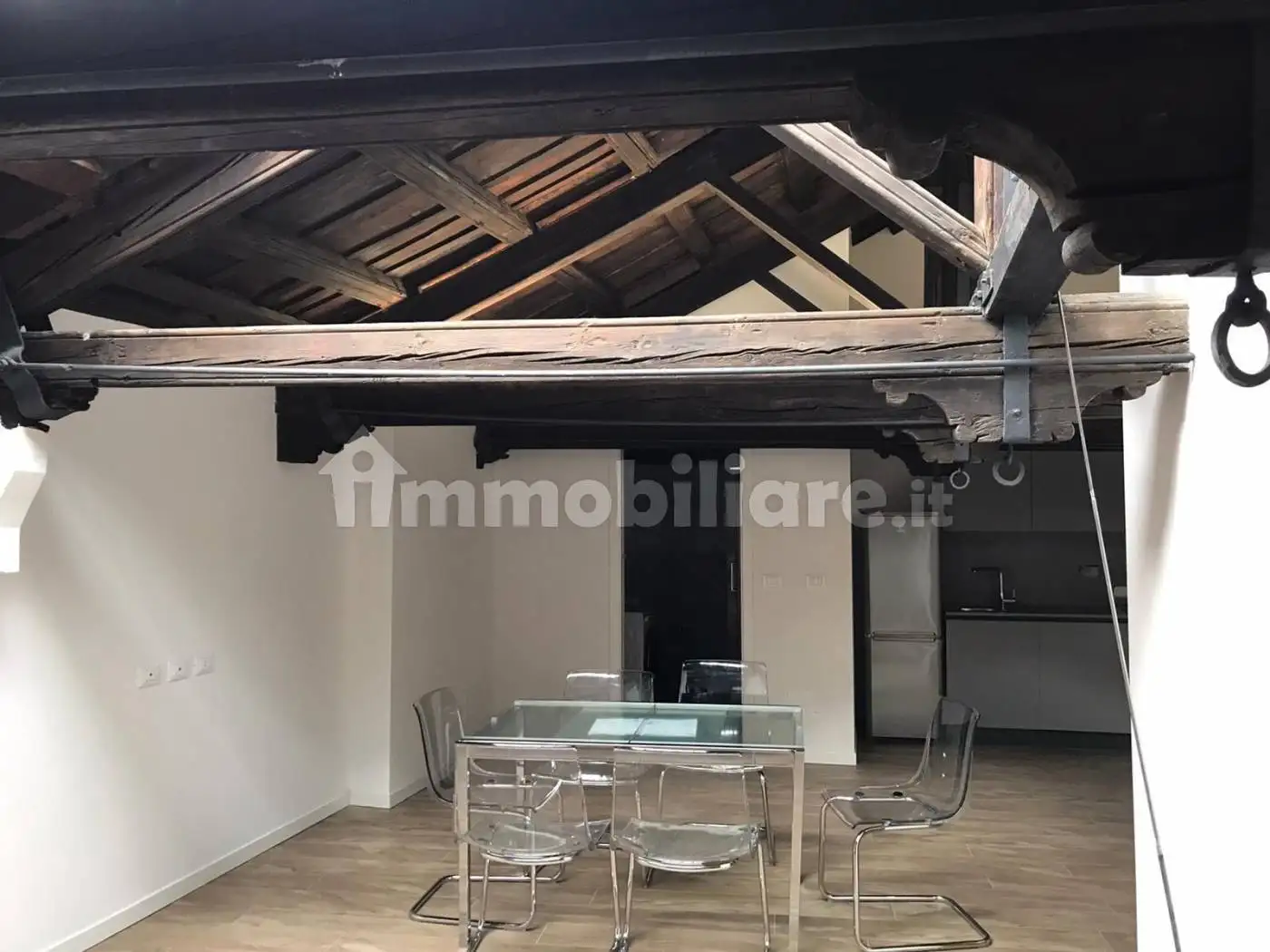 Palazzo - Edificio in affitto a Bologna