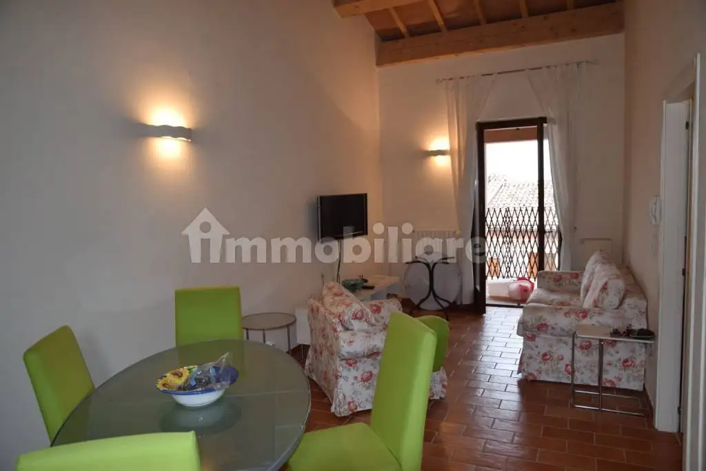 Appartamento in vendita a Montegridolfo