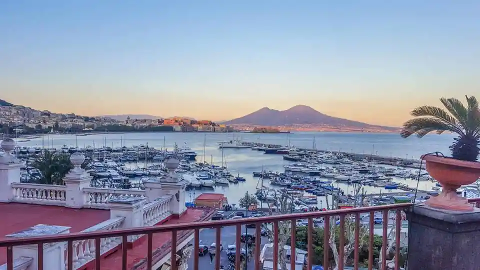 Appartamento in affitto a Napoli
