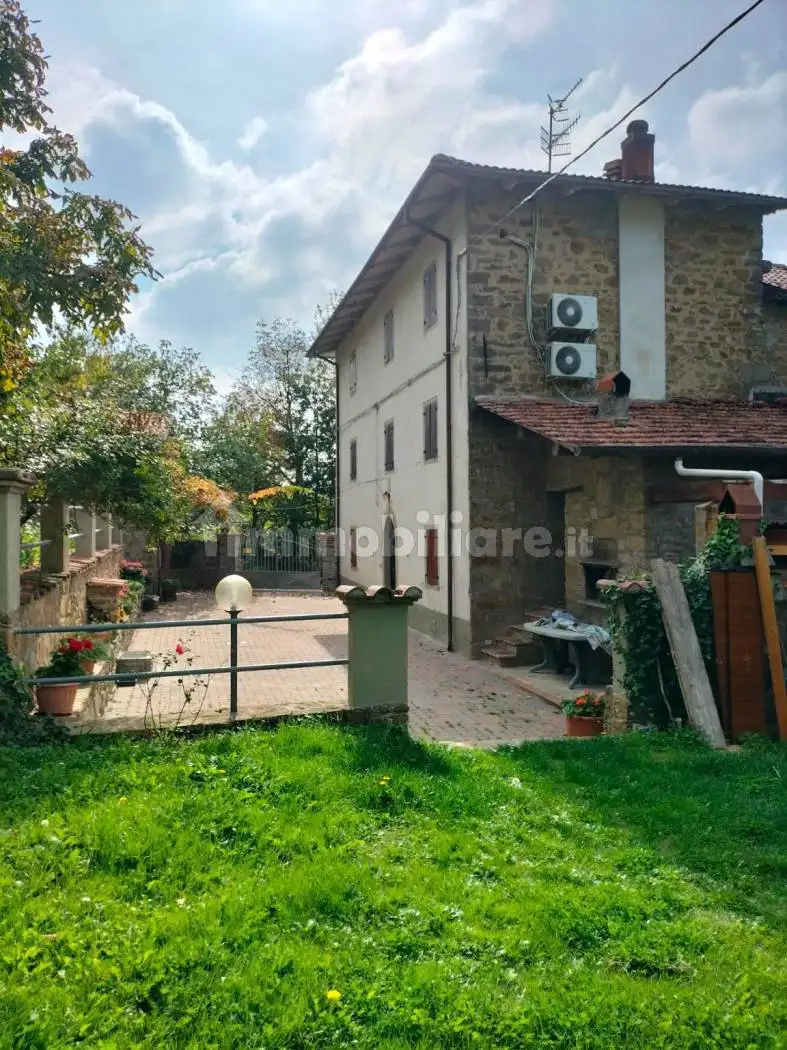 Casa indipendente in vendita a San Benedetto Val di Sambro