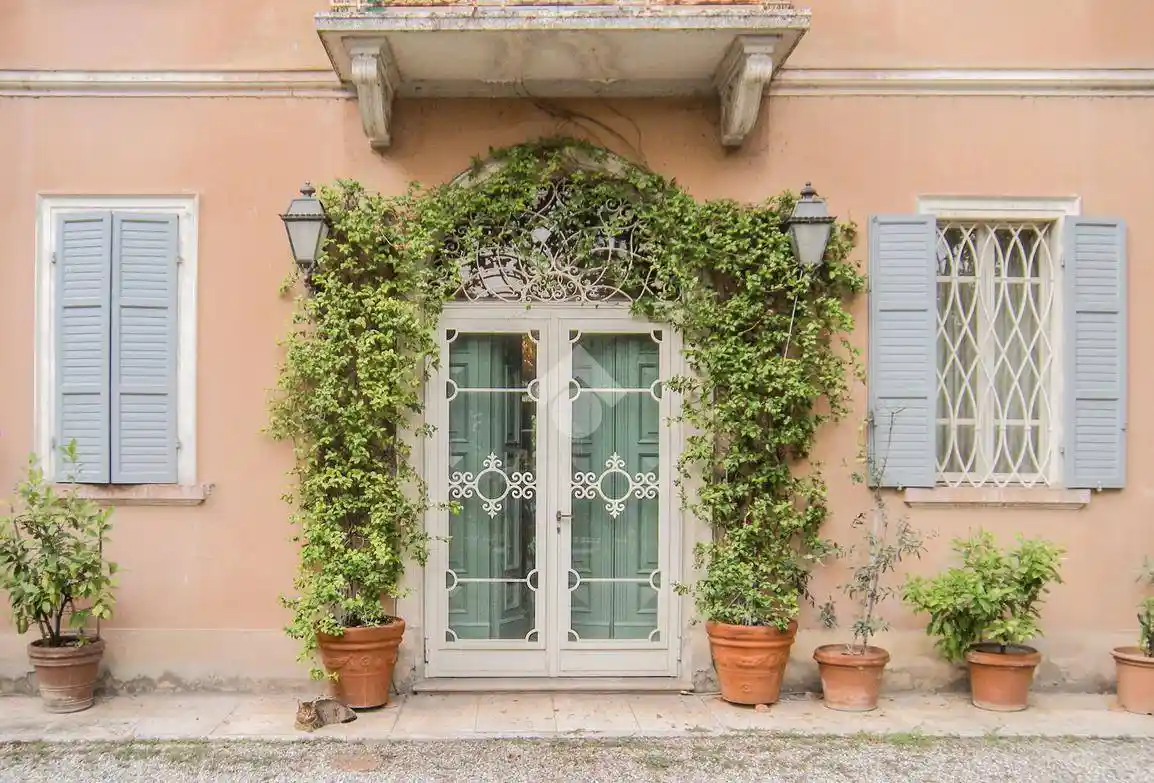 Villa in vendita a Correggio