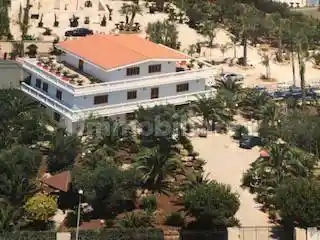 Palazzo - Edificio in vendita a Modugno