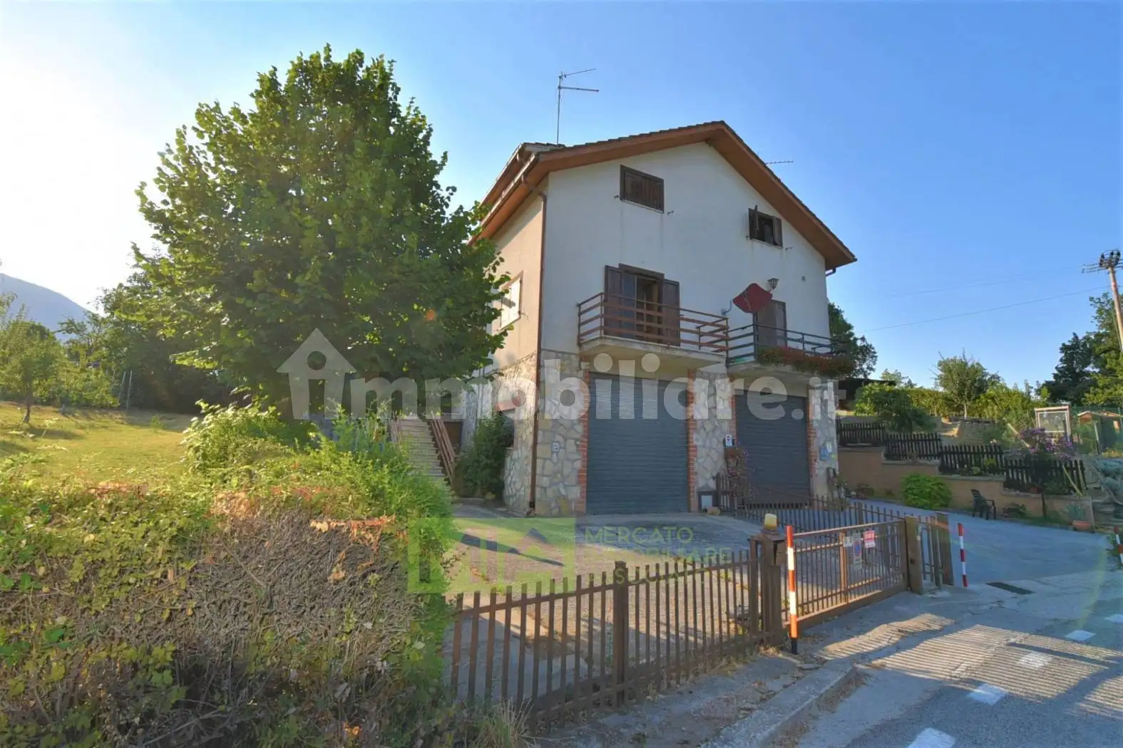 Appartamento in vendita a Montemonaco