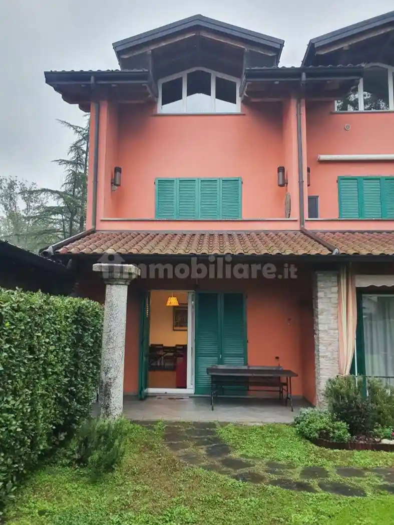 Villetta a schiera in affitto a Monvalle