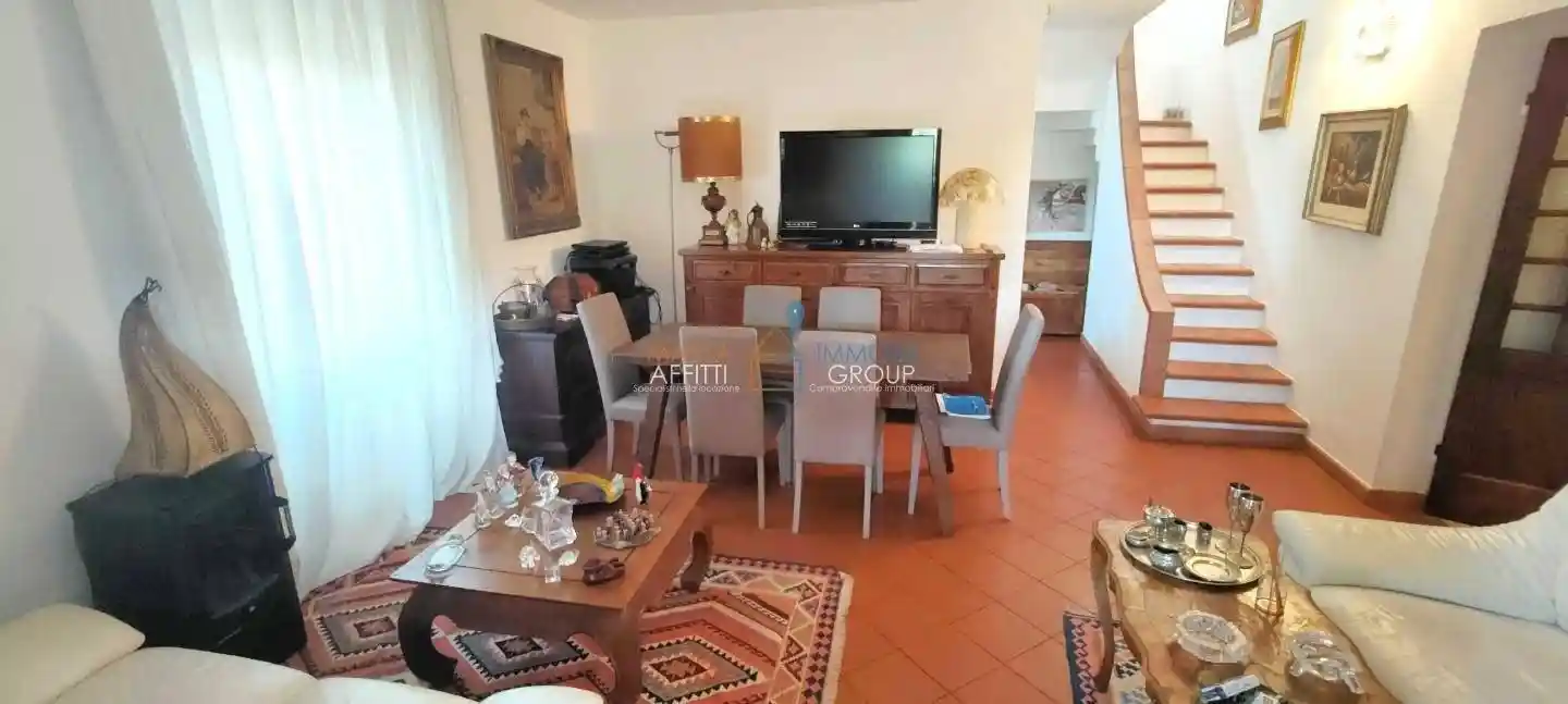 Villetta a schiera in vendita a Montignoso