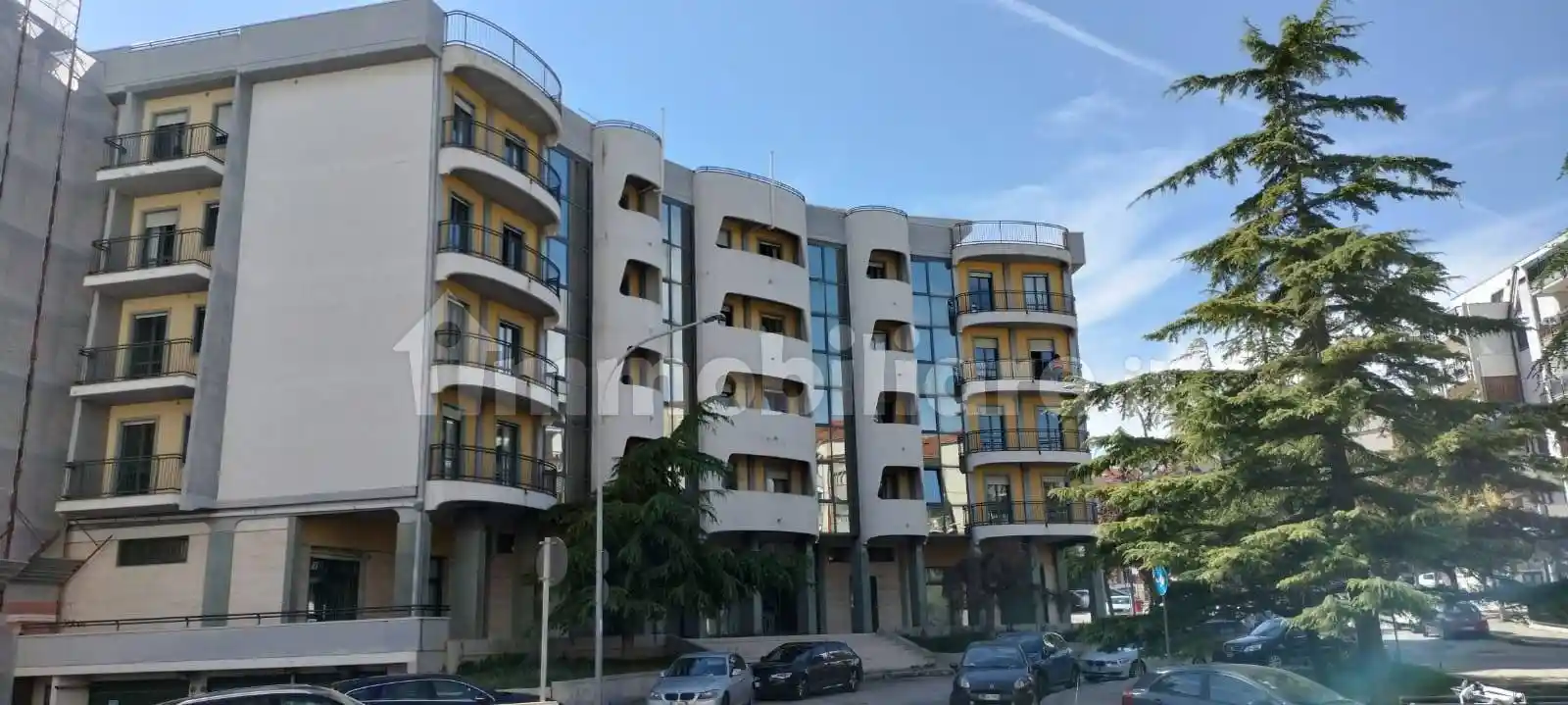 Palazzo - Edificio in vendita a Altamura