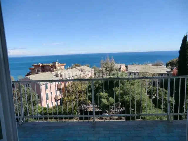 Appartamento in affitto a Arenzano