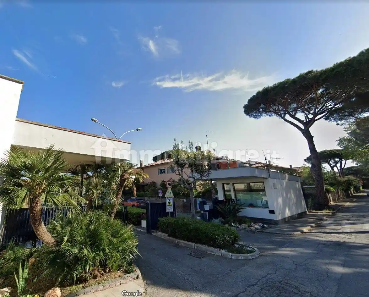 Villetta a schiera in affitto a Roma