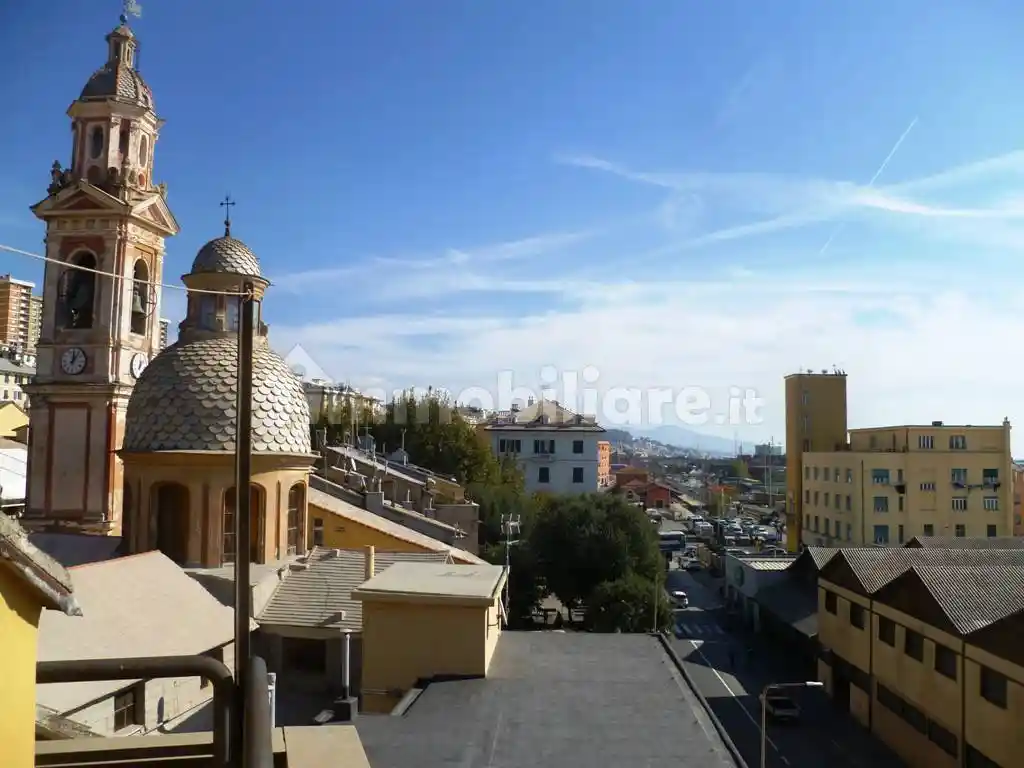 Appartamento in vendita a Genova