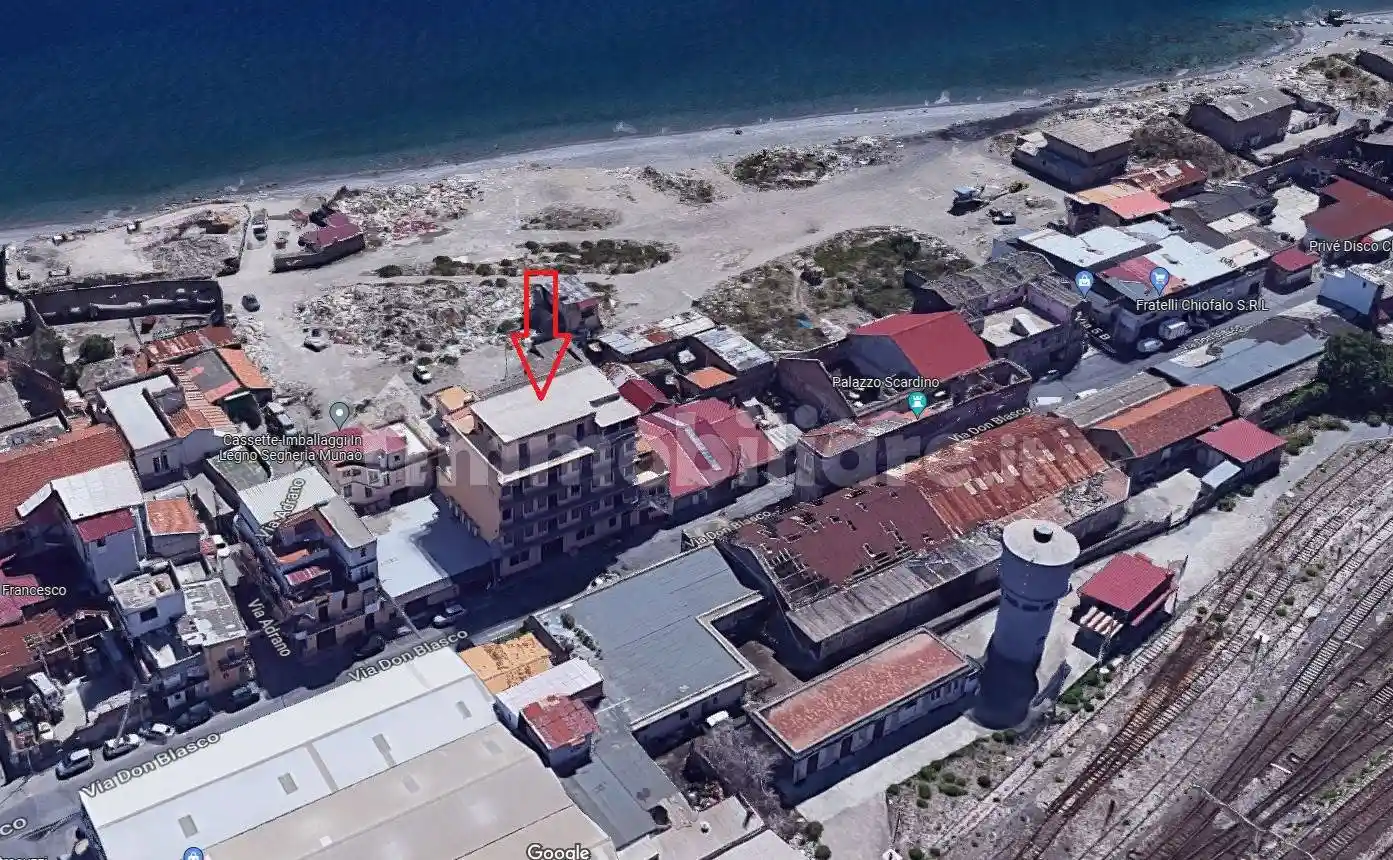 Palazzo - Edificio in vendita a Messina