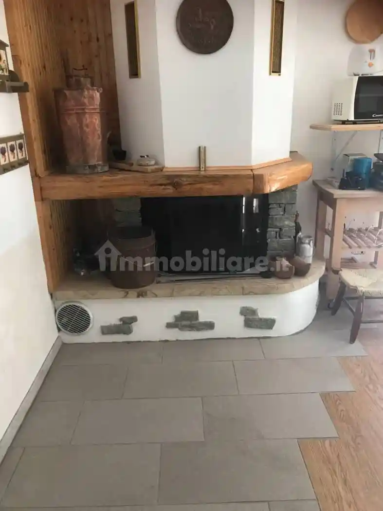 Appartamento in vendita a Cavargna