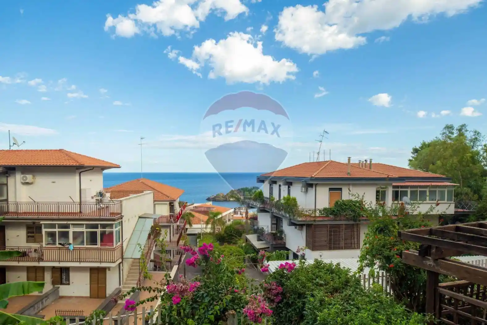 Appartamento in vendita a Aci Castello