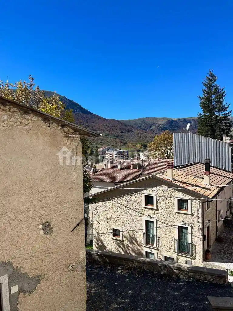 Terratetto unifamiliare largo Bucci, Centro, Rocca di Mezzo - foto 3