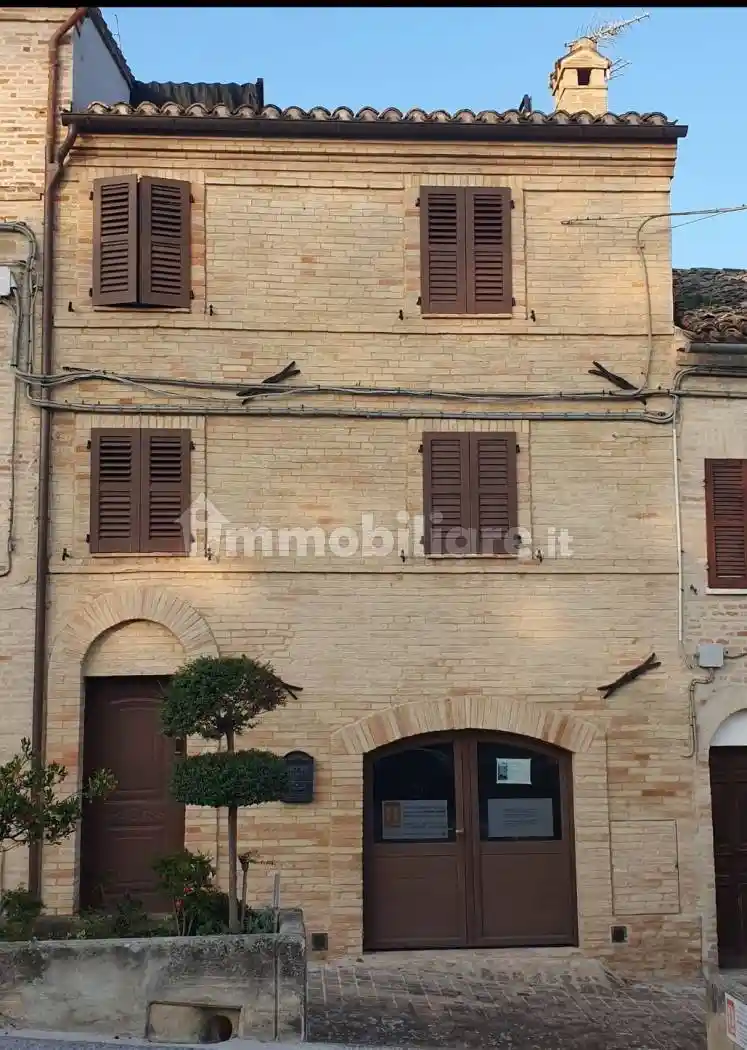 Casa indipendente in vendita a Pollenza