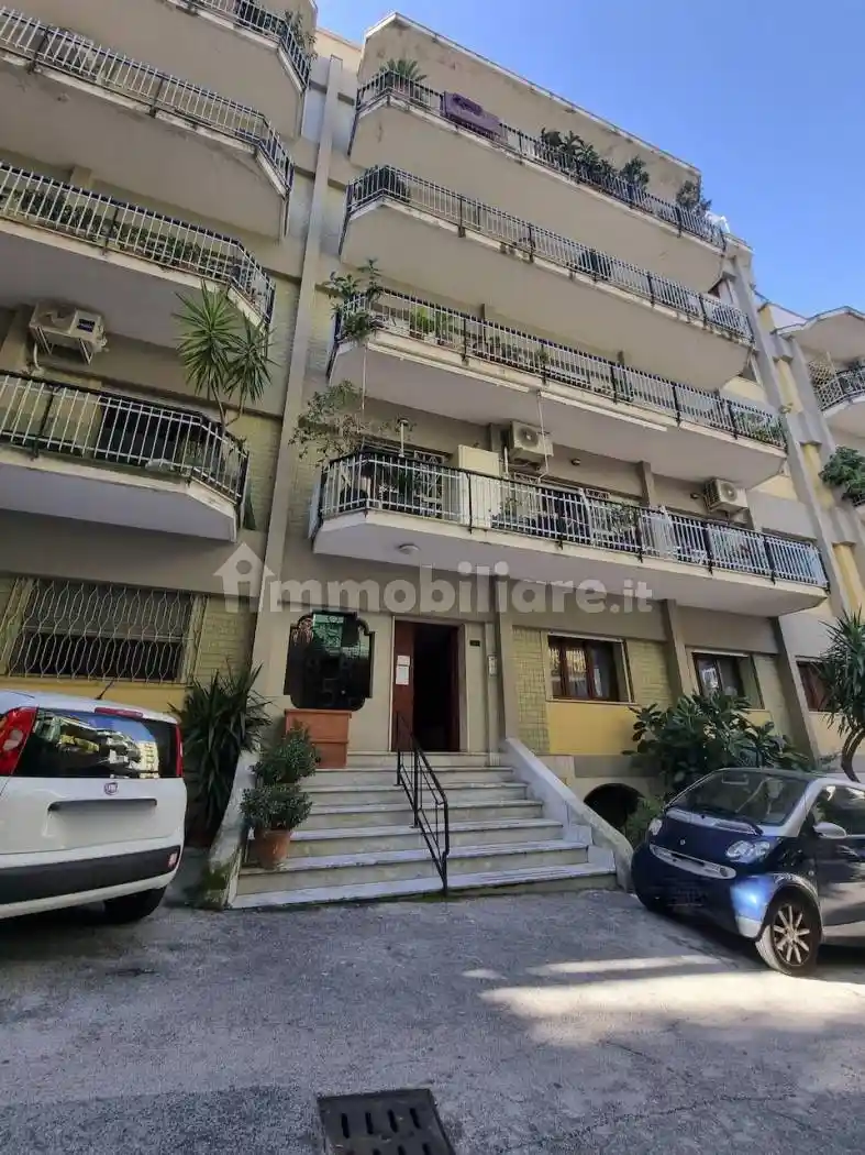 Appartamento in affitto a Napoli