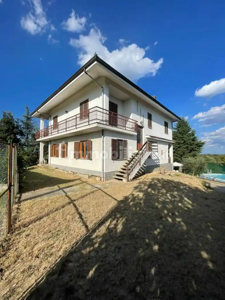 Villa in vendita a Montemagno