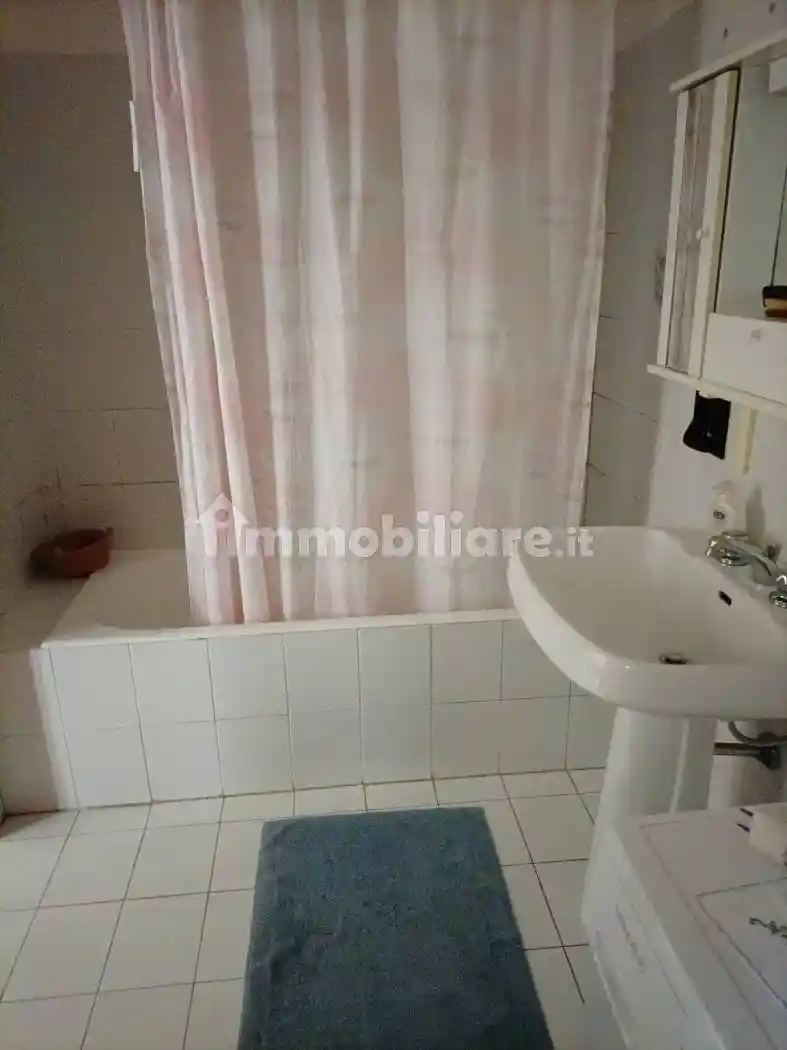 Trilocale via delle Calcare 34, Centro, Montalto Uffugo - foto 5