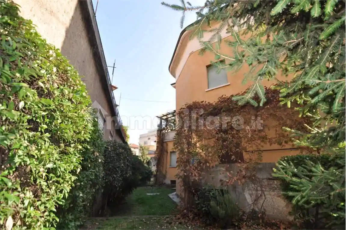 Villa in vendita a Brescia