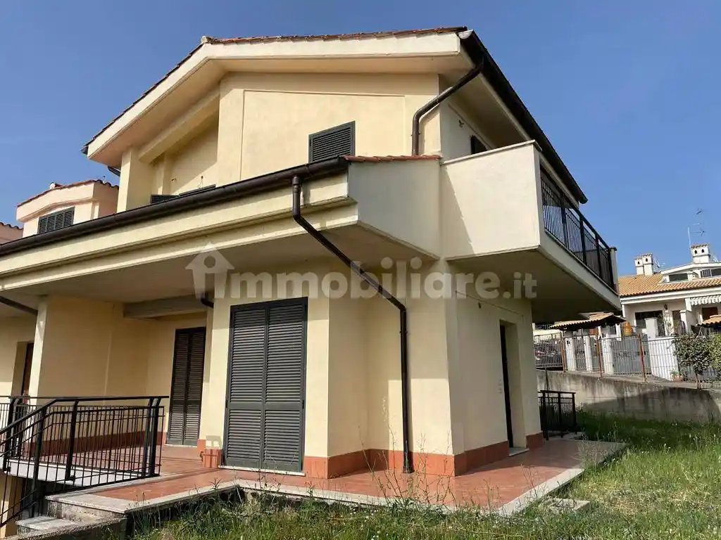Villetta a schiera in vendita a Albano Laziale
