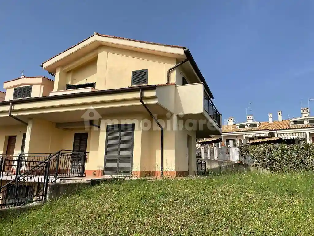 Villetta a schiera - foto 2