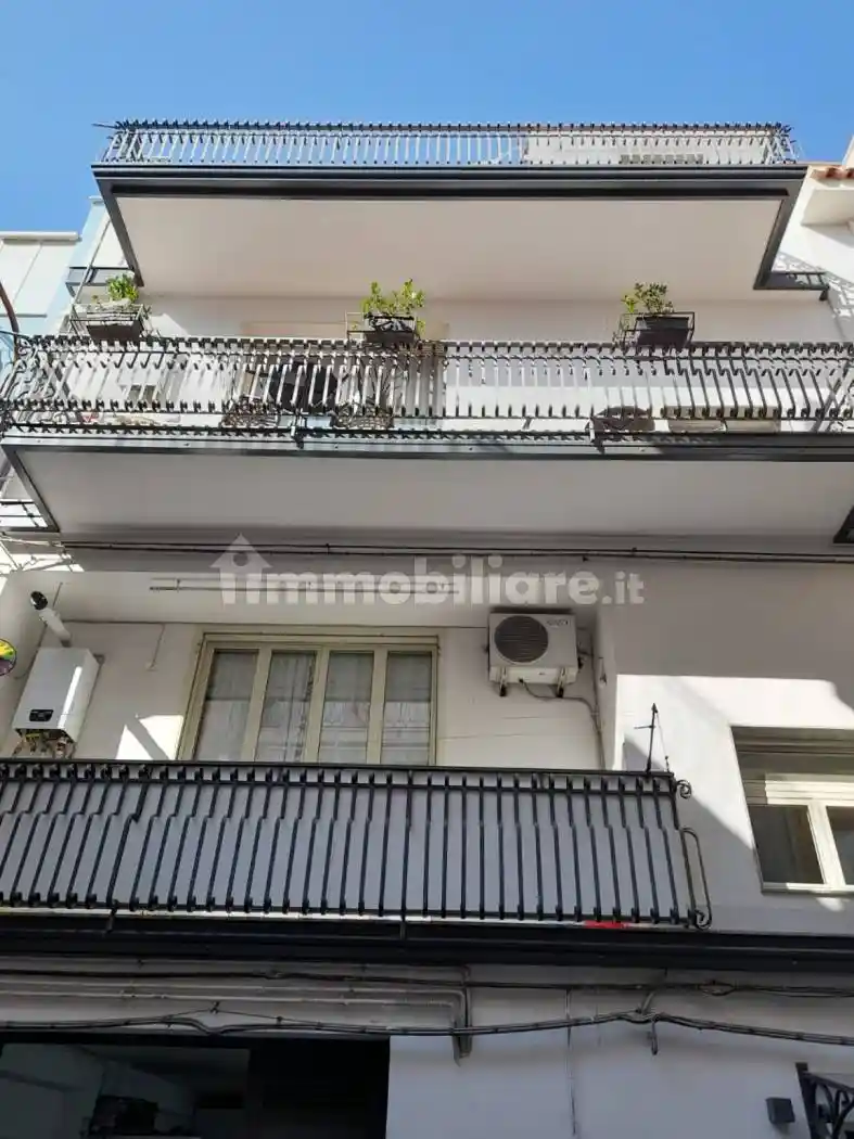 Appartamento in vendita a Giardini-Naxos