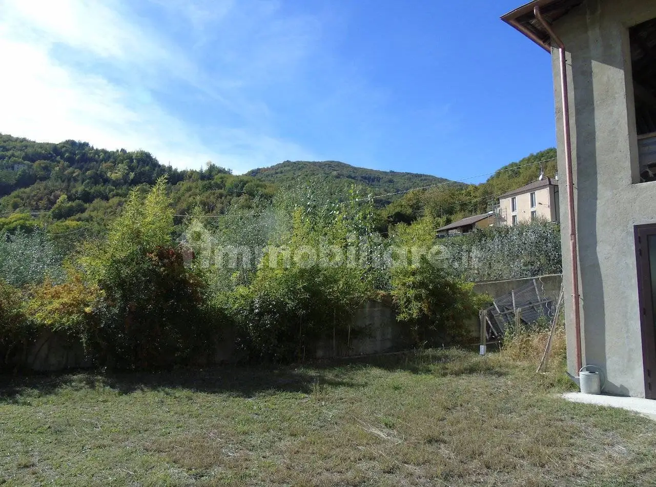 Rustico - Casale in vendita a Gorzegno