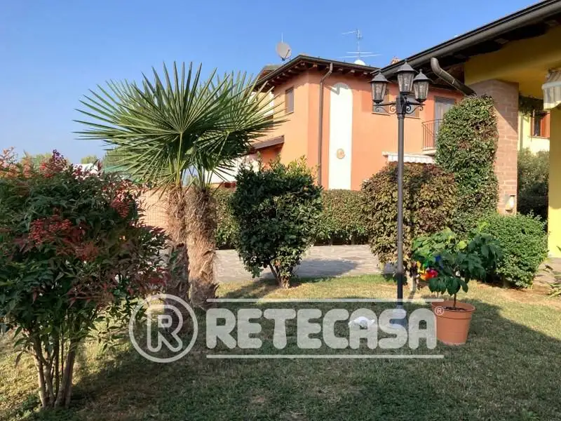 Villa in vendita a Ripalta Guerina