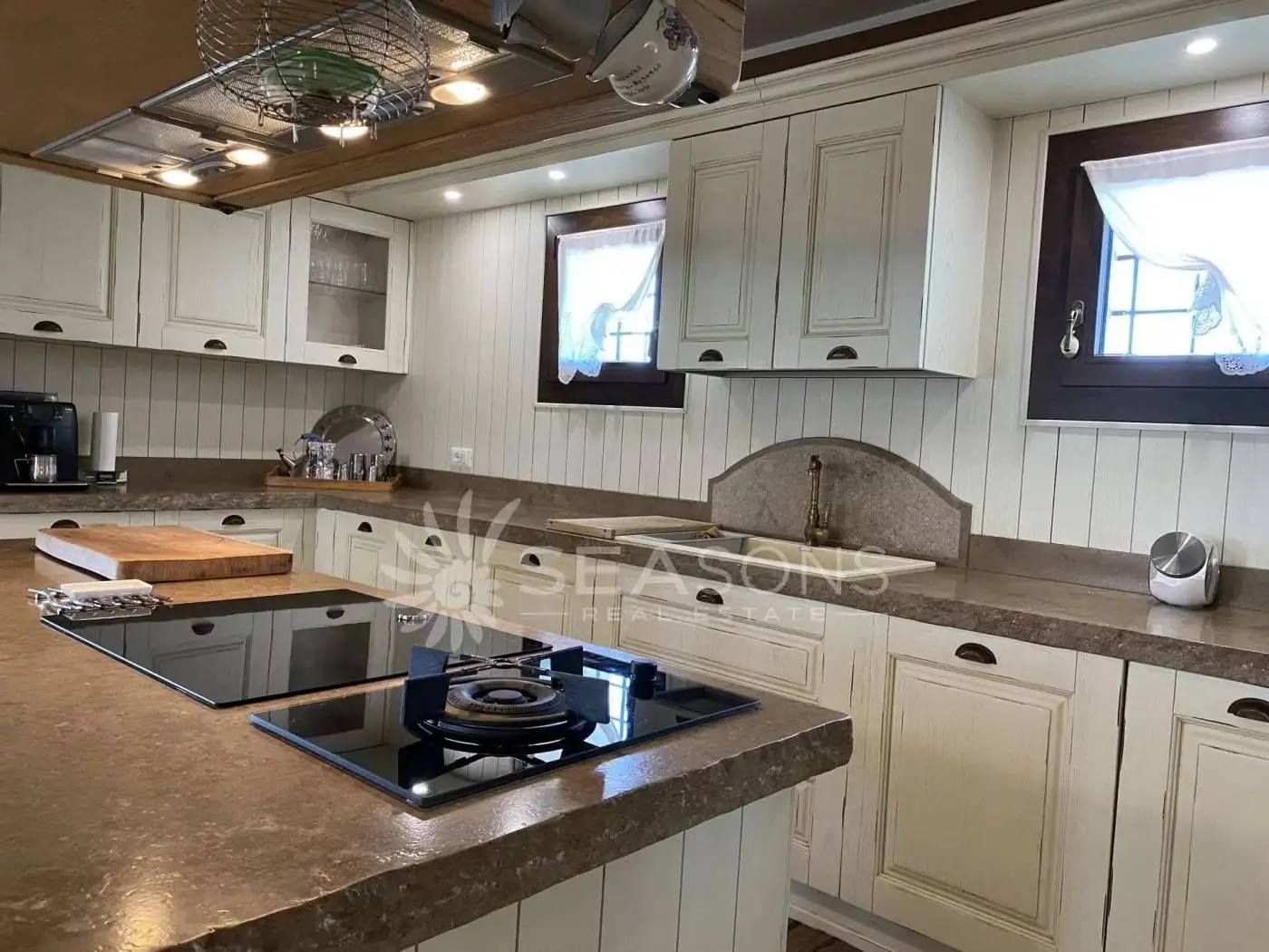 Villa unifamiliare, ottimo stato, 446 m², Chiarano - foto 2