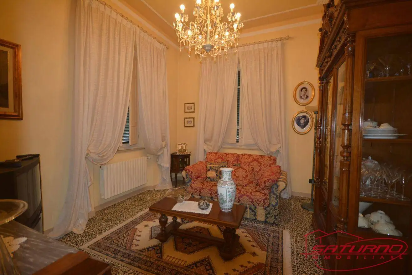 Villa in vendita a Capannori