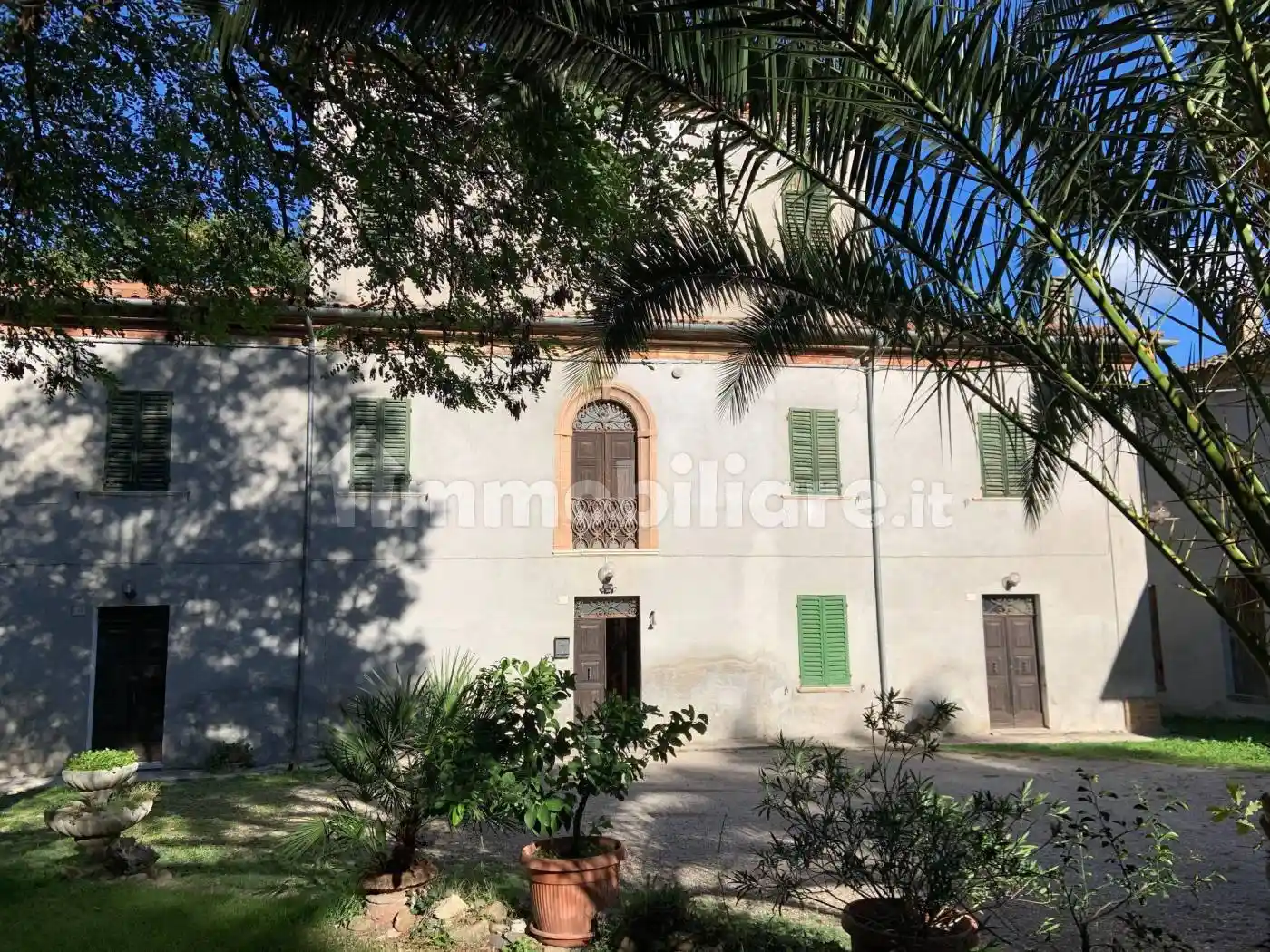 Palazzo - Edificio in vendita a Urbino