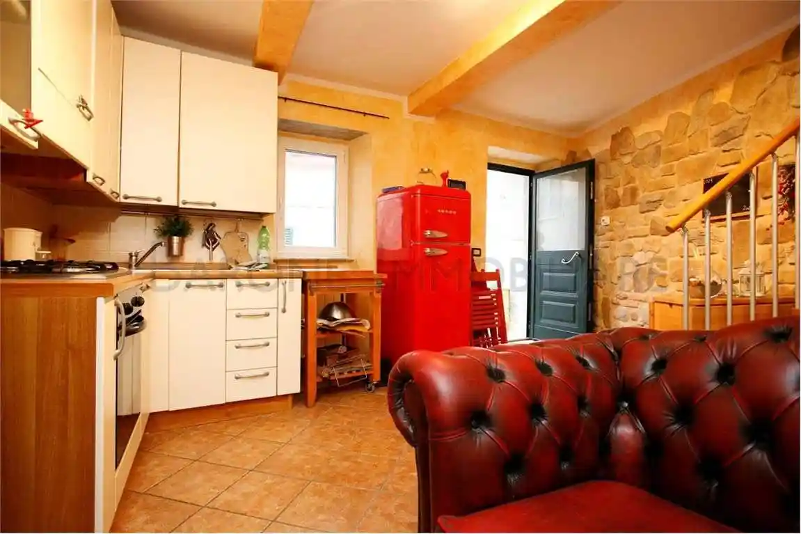 Appartamento in vendita a Massa