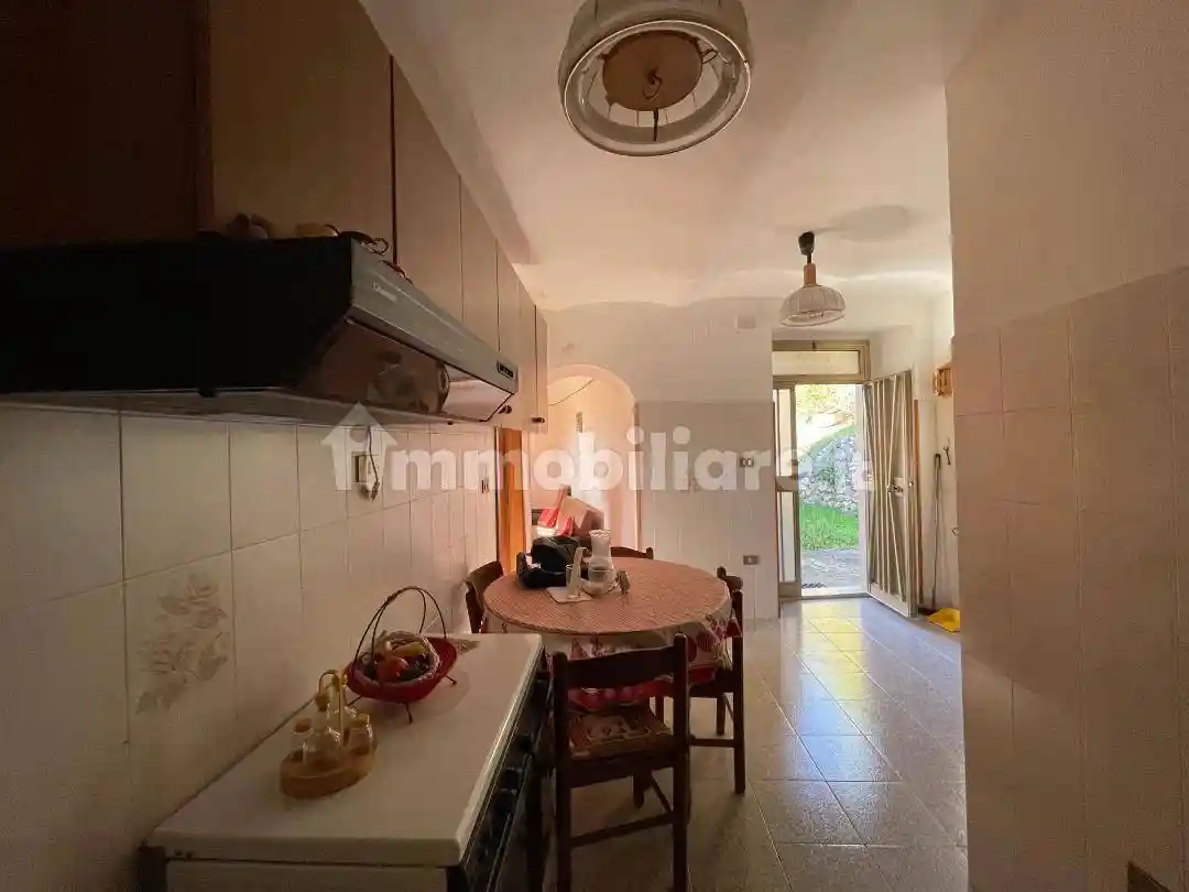 Bilocale via Montegrappa snc, San Pio delle Camere - foto 2