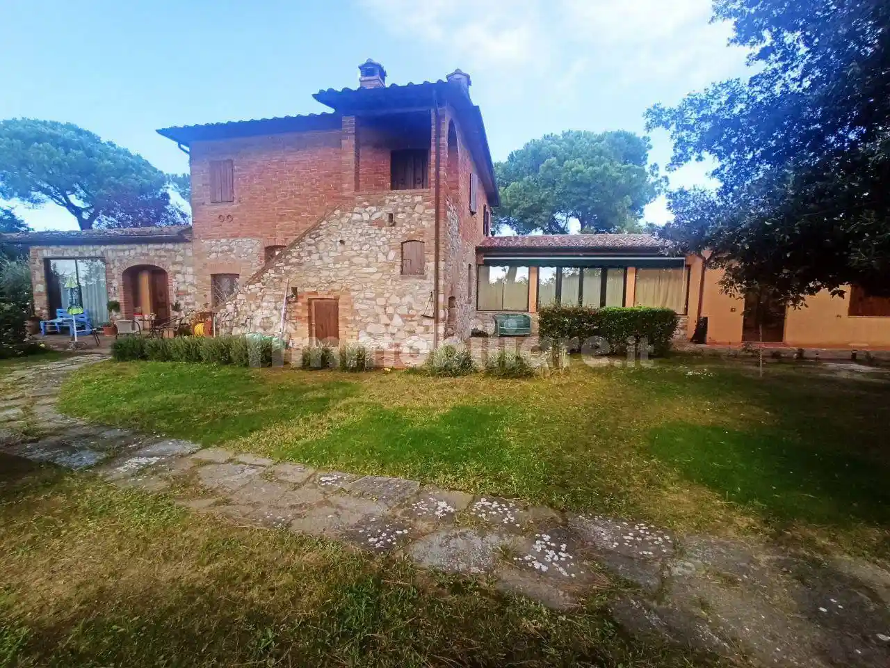 Rustico - Casale in vendita a Castiglione del Lago