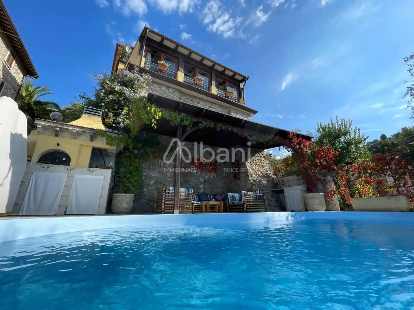 Villa in vendita a Bolano