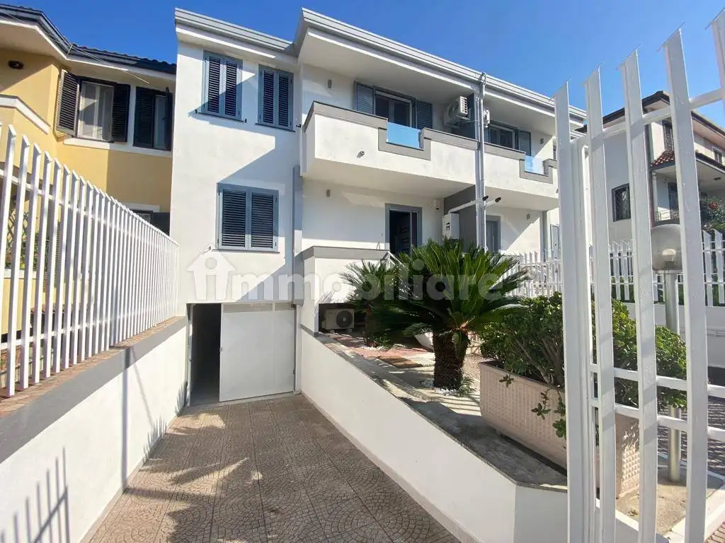 Villa in vendita a Giugliano in Campania