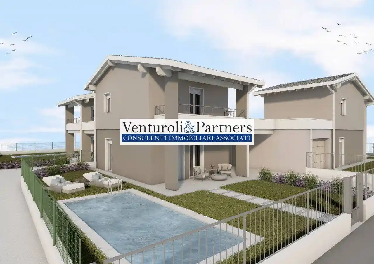 Villa in vendita a Lonato del Garda