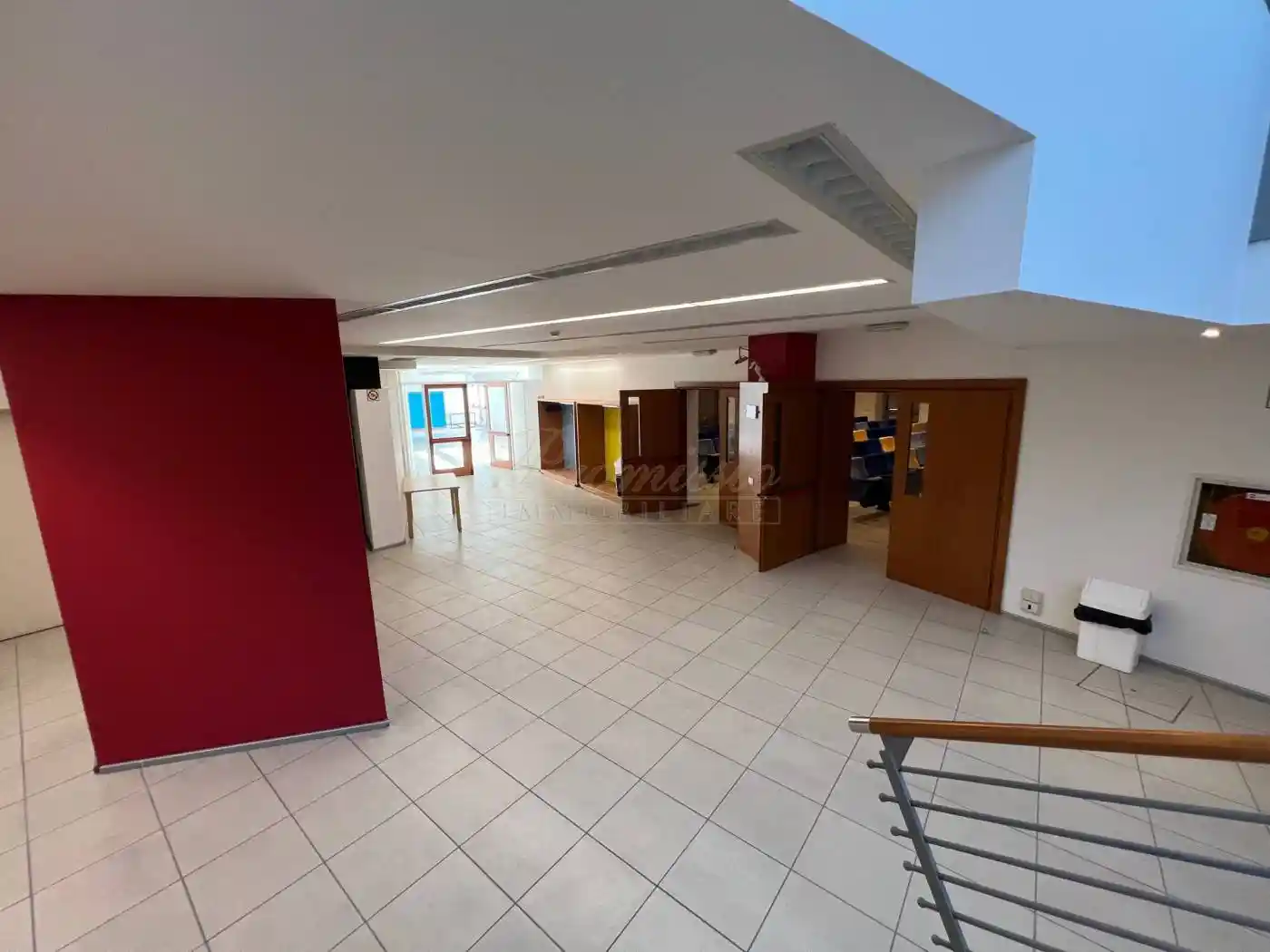 Palazzo - Edificio in Affitto - foto 4