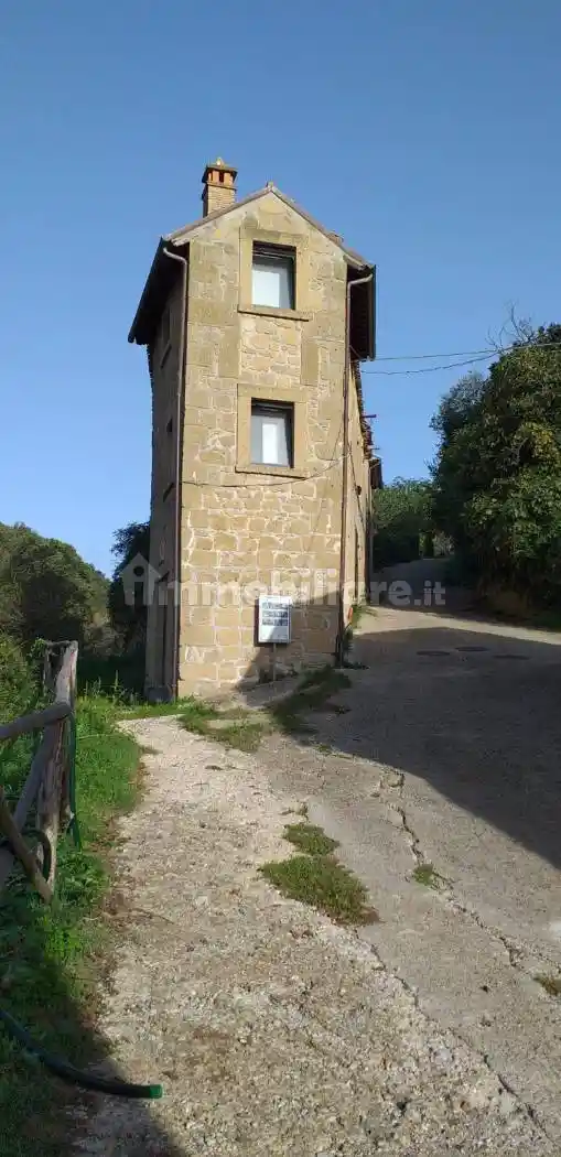 Casa indipendente in vendita a Farnese