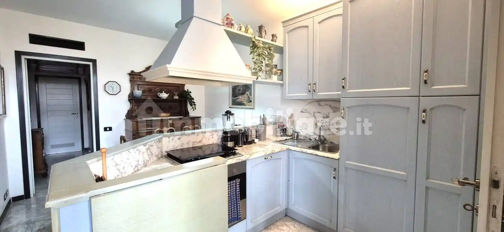 Appartamento in vendita a Viareggio