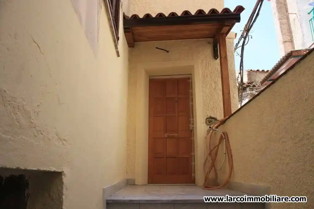 Quadrilocale via Municipale, Centro Storico, Scalea - foto 3