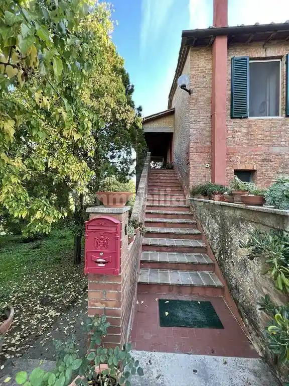 Casa indipendente in vendita a Siena