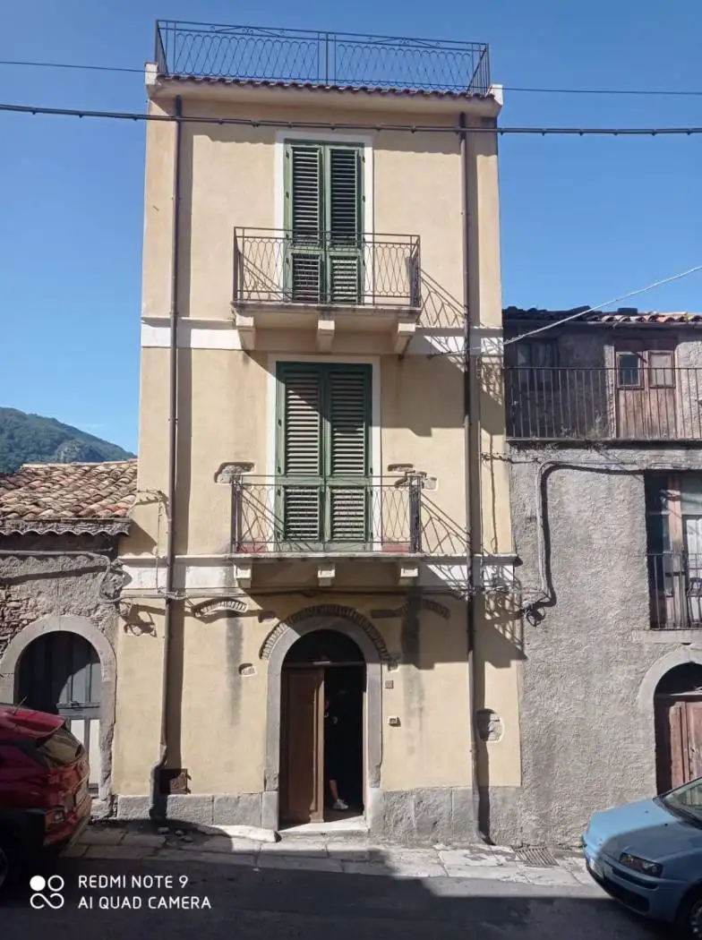 Casa indipendente in vendita a San Piero Patti