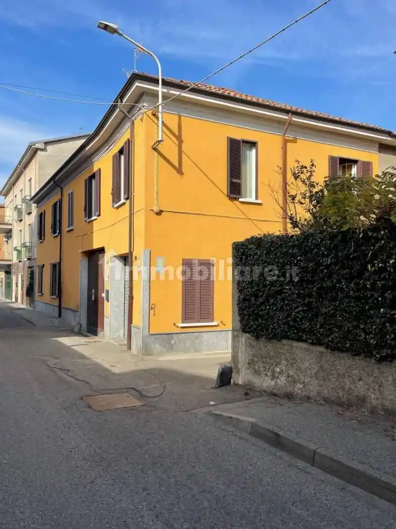 Appartamento in affitto a Pavia