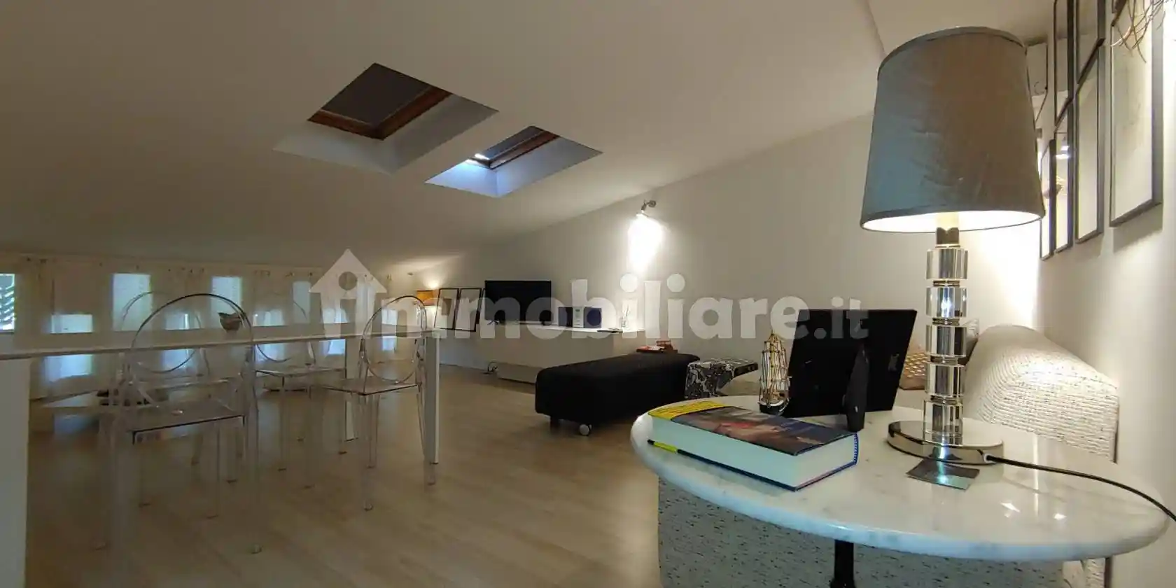 Palazzo - Edificio in vendita a Lignano Sabbiadoro