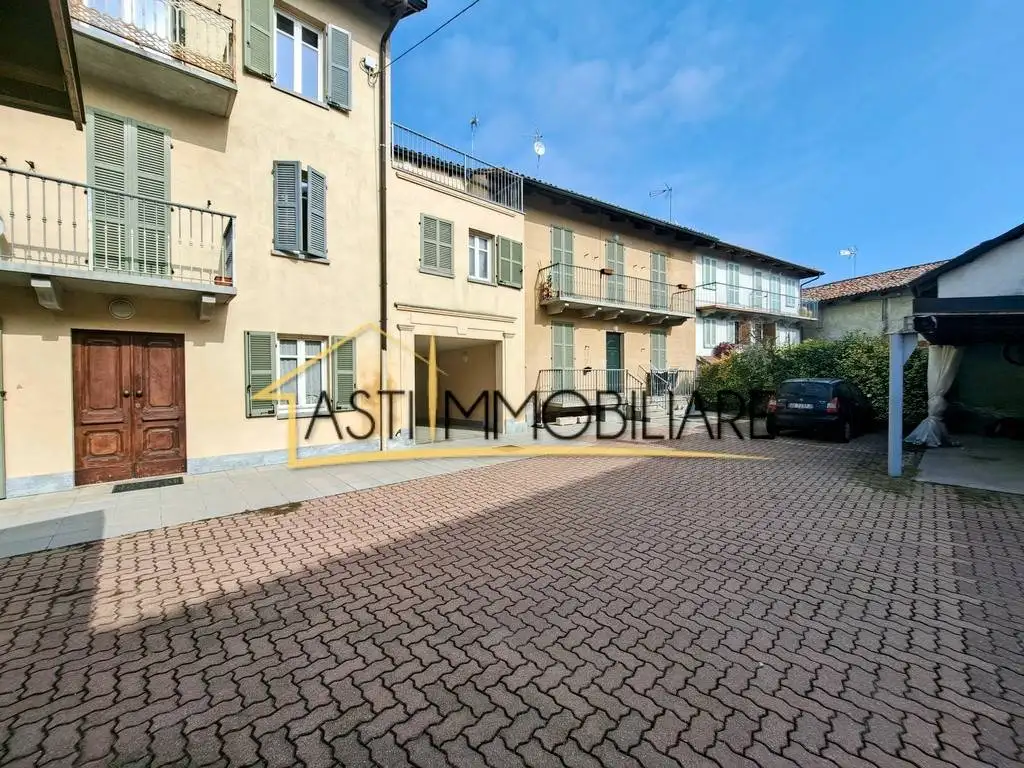 Terratetto plurifamiliare via Giuseppe Garibaldi, Centro, Antignano - foto 2