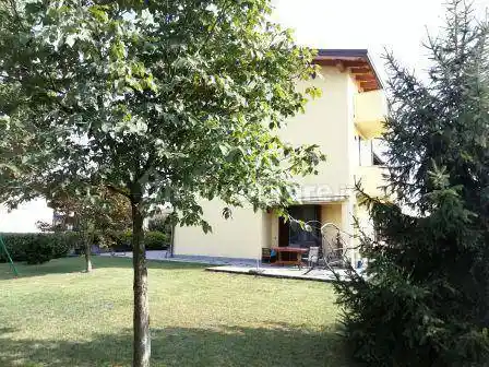 Villa in vendita a Gambolò