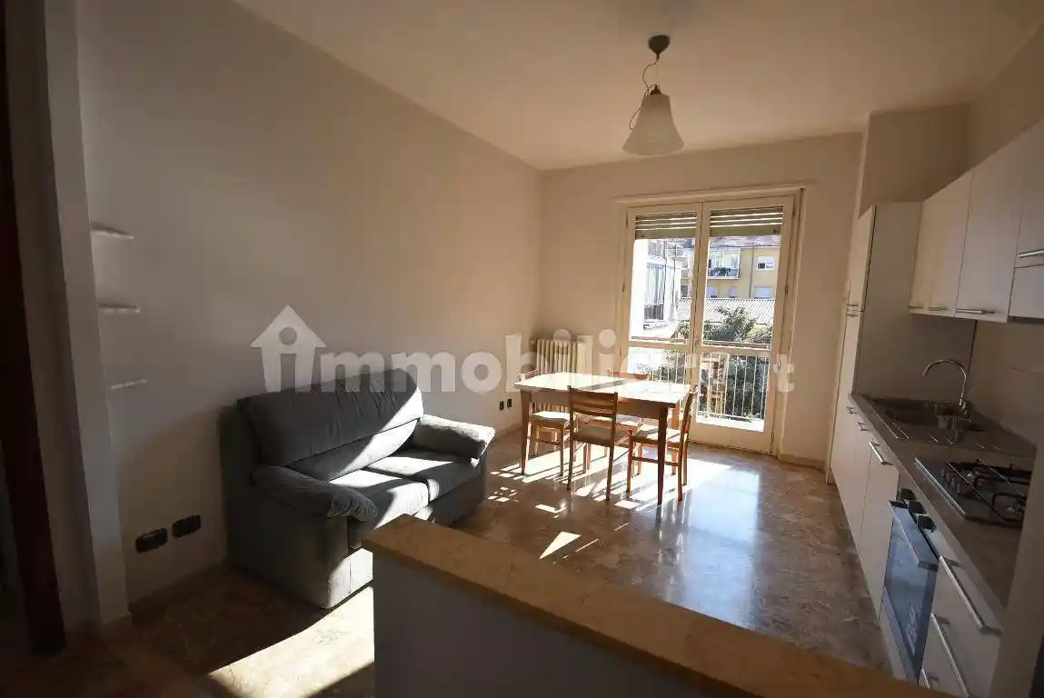 Appartamento in affitto a Alba