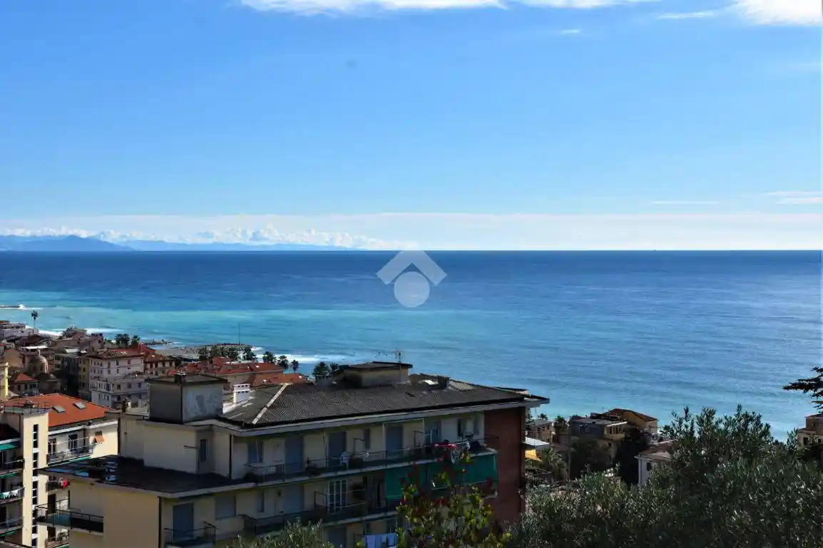 Villa in vendita a Varazze