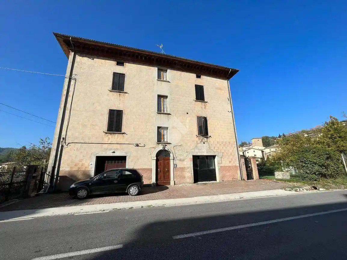 Villa in vendita a Scheggia e Pascelupo